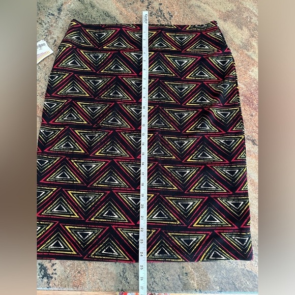 LulaRoe midi pencil skirt black red yellow geometric size 2xl - Picture 2 of 4